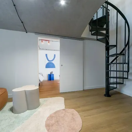 Concierge Minska Loft 아파트